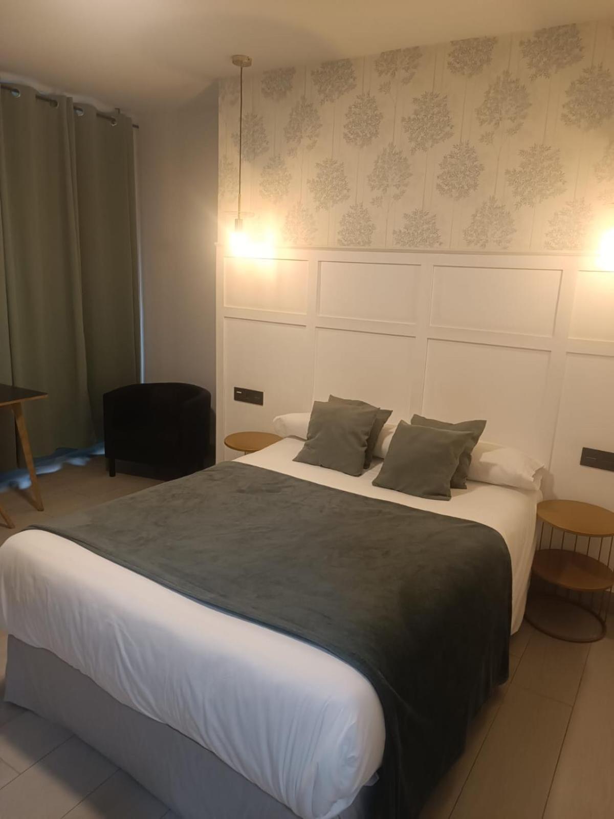 Cedran Hotel
